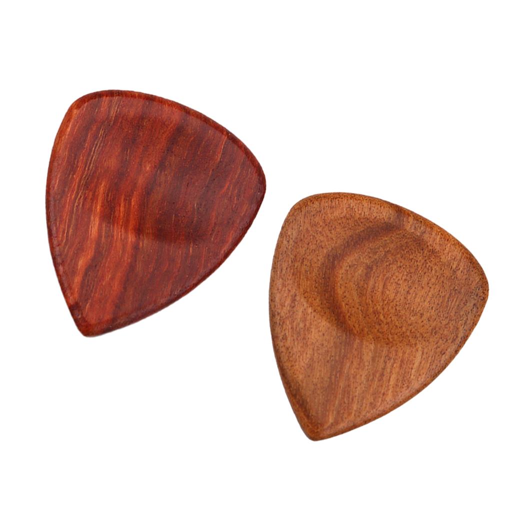 2pcs Wood Guitar Pick Plectrum Heart Shape for Guitar Parts Accessories