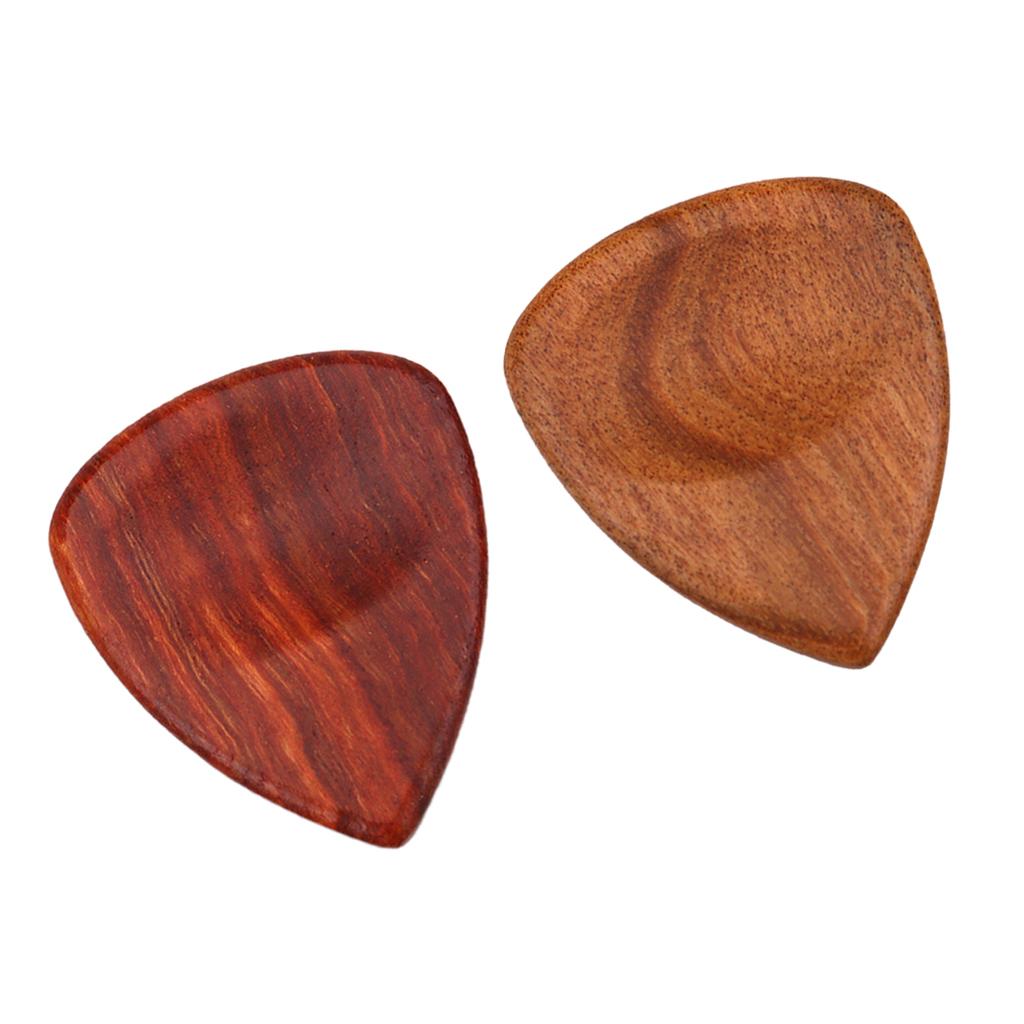 2pcs Wood Guitar Pick Plectrum Heart Shape for Guitar Parts Accessories