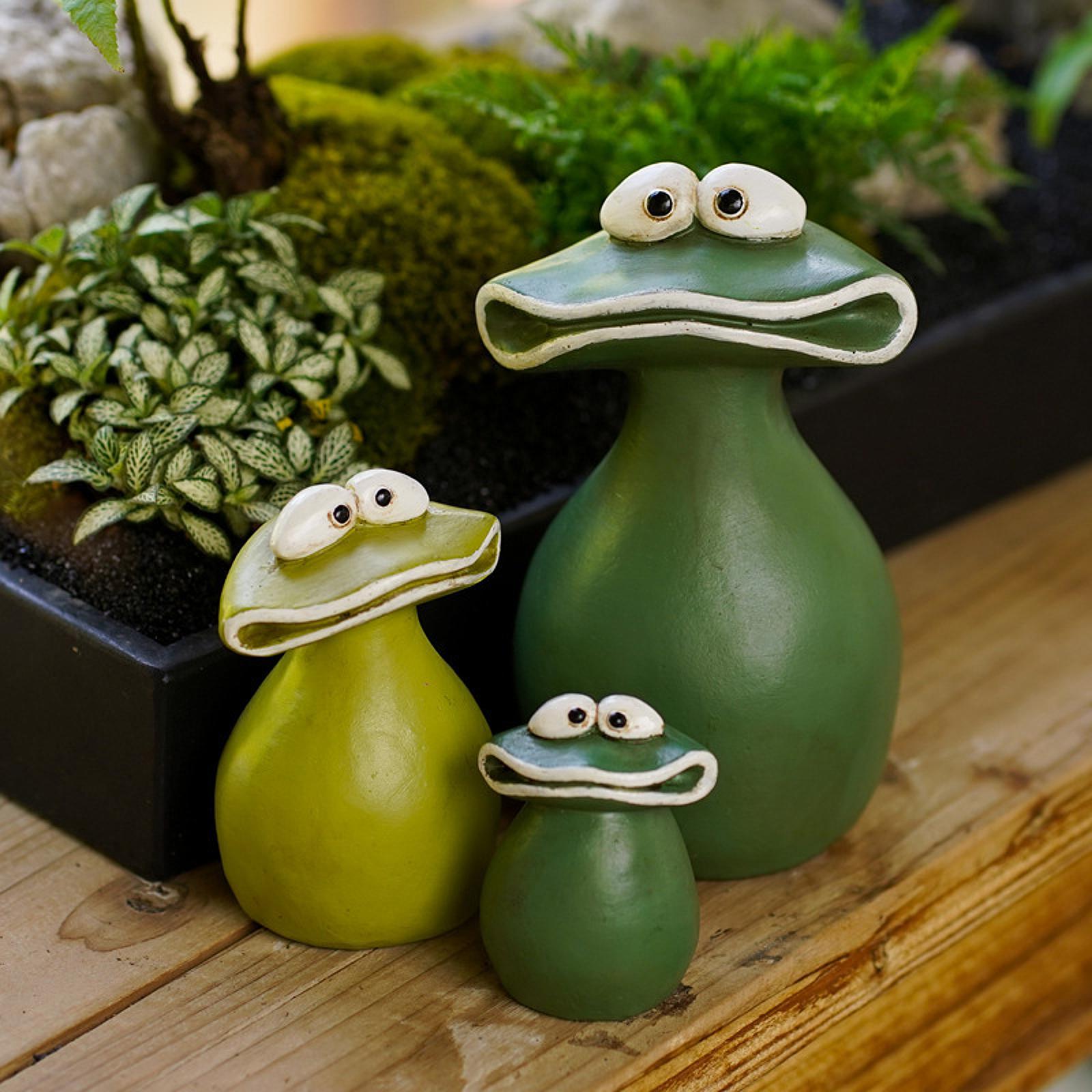 3Pcs Frog Garden Ornaments Cute Animal Statues for Backyard Desk Living Room