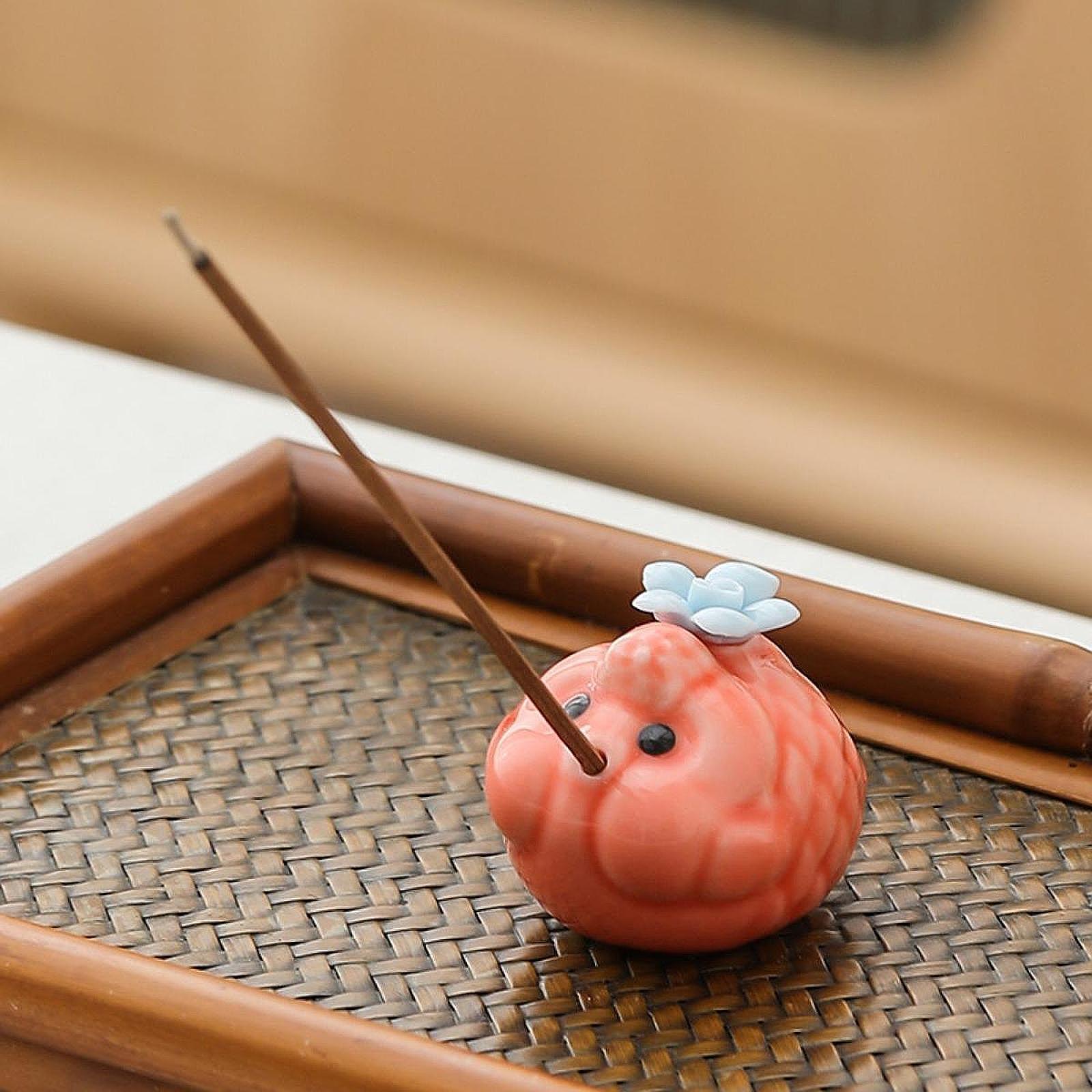 Mini Bubble Fish Statue Modern Ceramic Tea Pet for Table Living Room Tearoom Orange