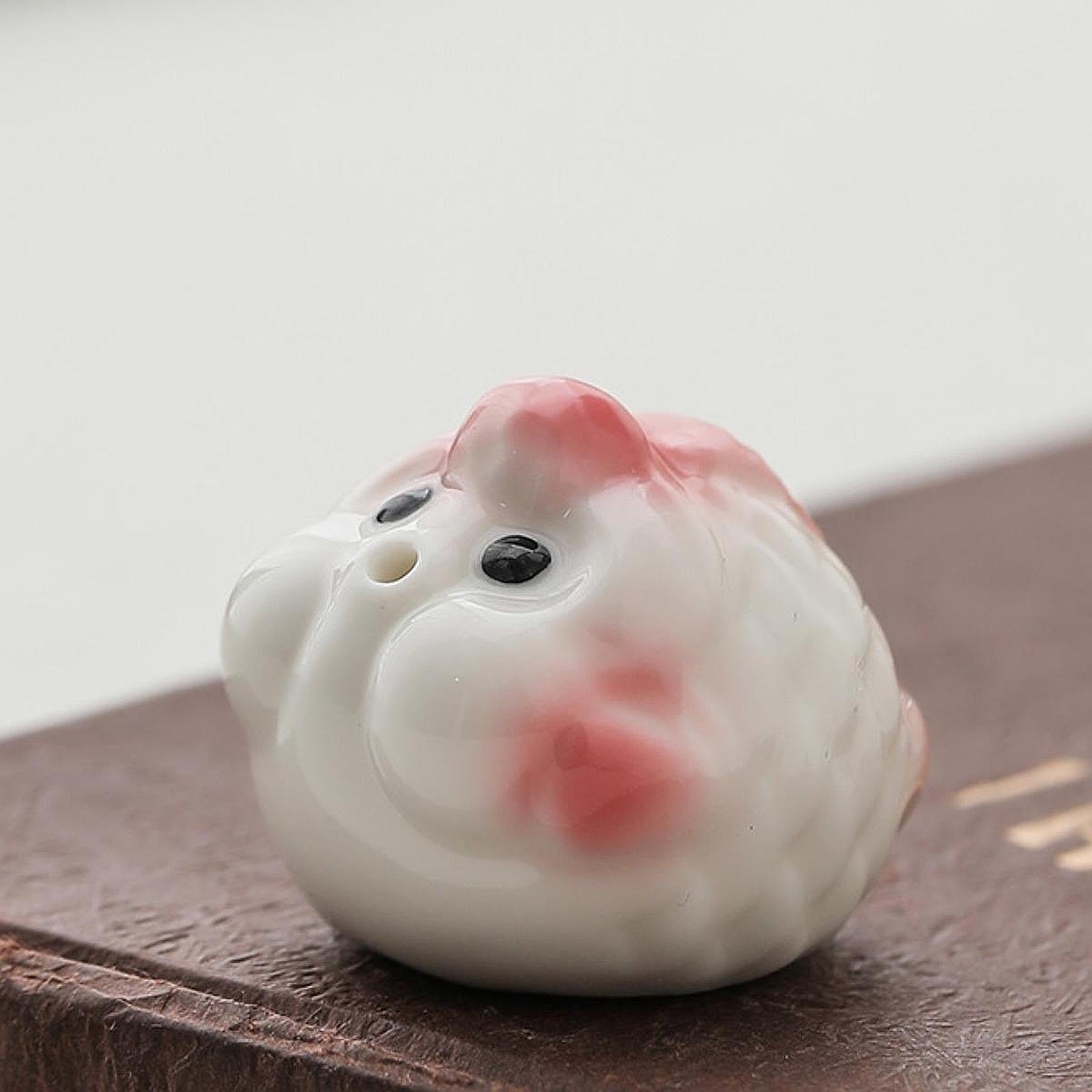 Mini Bubble Fish Statue Modern Ceramic Tea Pet for Table Living Room Tearoom Pink and White