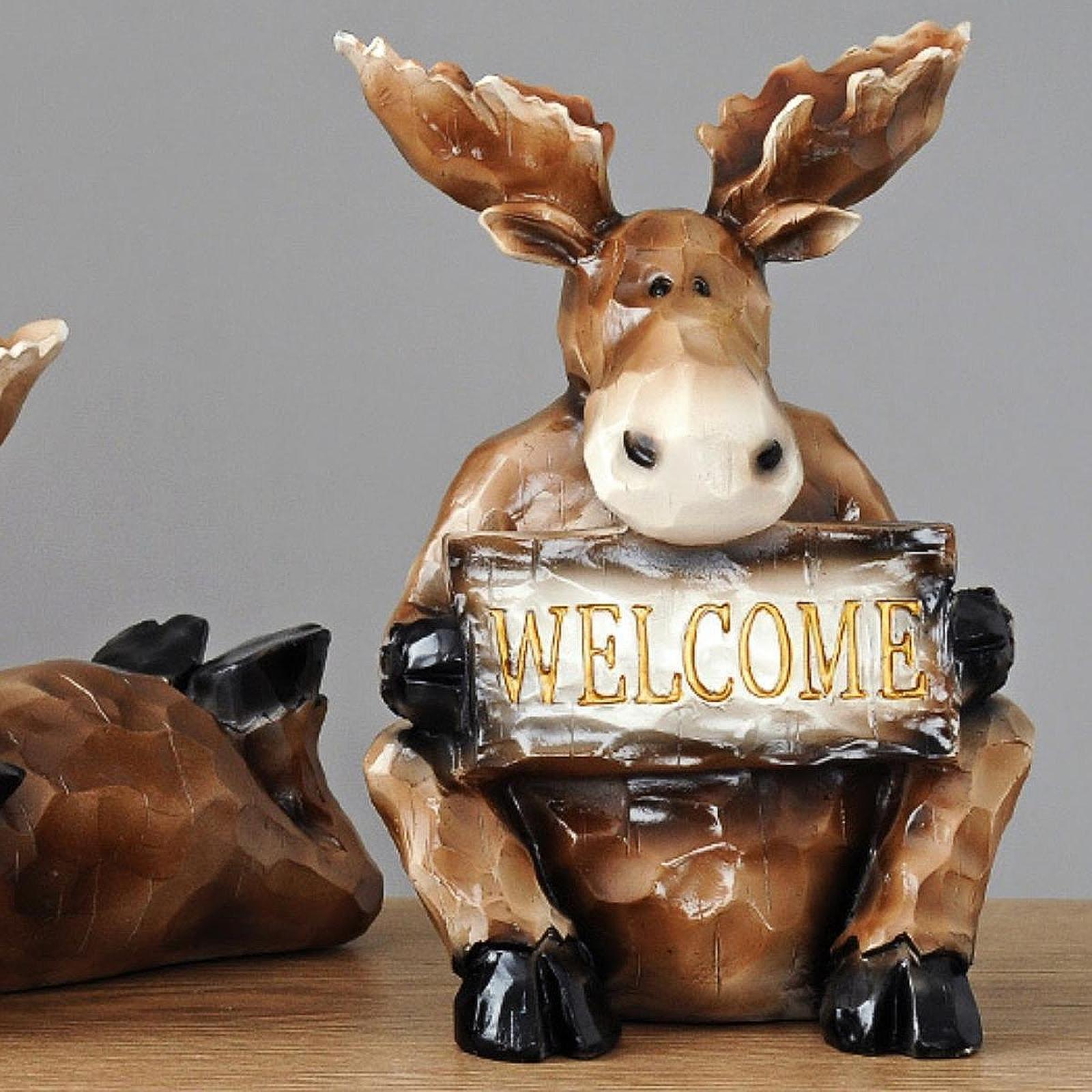 Reindeer Sculpture Ornament Office Souvenirs Gifts Desktop Desk Resin Statue Brown Sitting