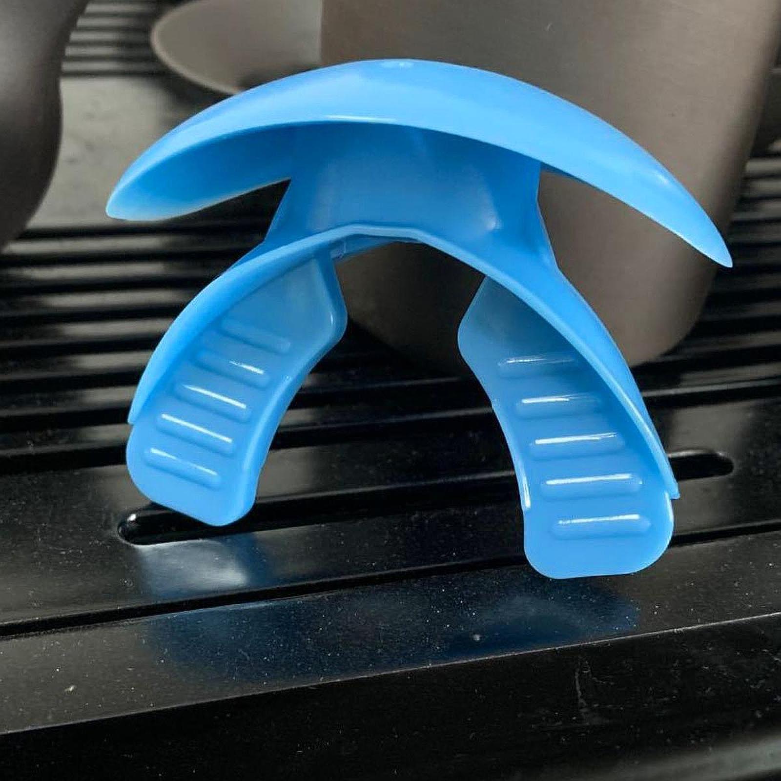 Football Mouthguard Cover Lip Protector for Basketball Boxing Outdoor Sports Blue