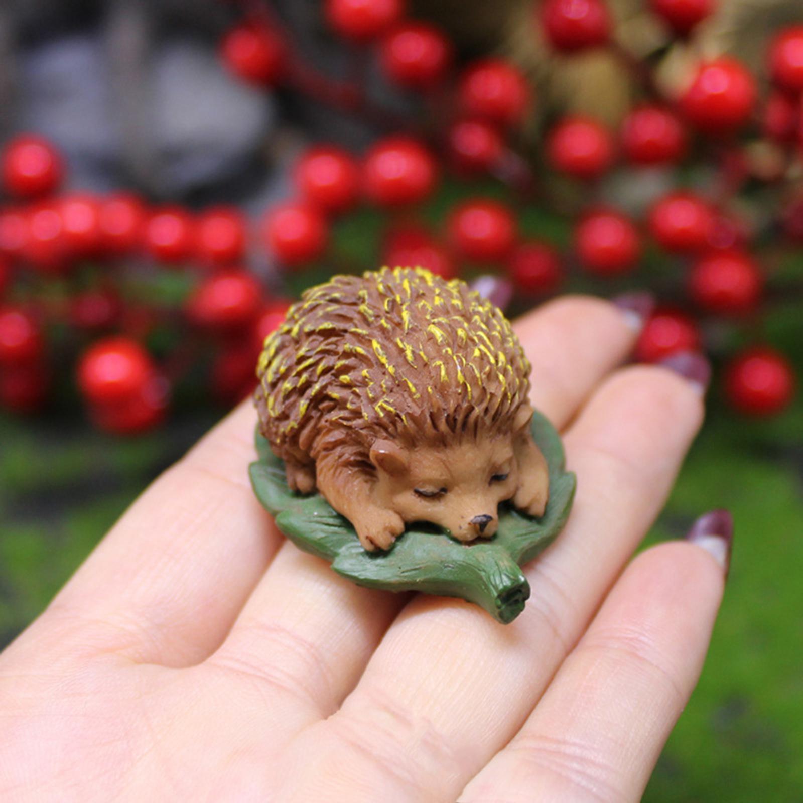 2xHedgehog Statue Mini Hedgehog Figurine for Landscaping Patio Flower Bed Yard