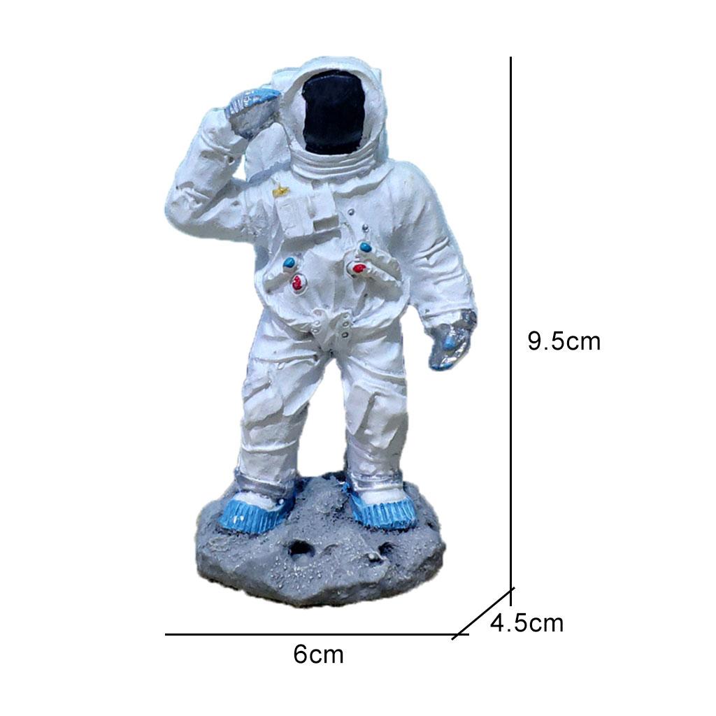 Astronaut Figurines Artwork Outer Space Modern Spaceman Statue for Tabletop