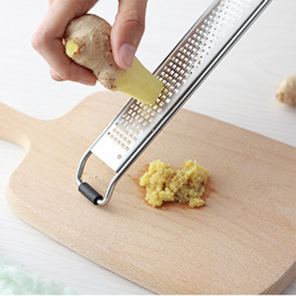 1Pcs Kitchen Cheese Lemon Zester Held Flat Grater with PP Protective Shell