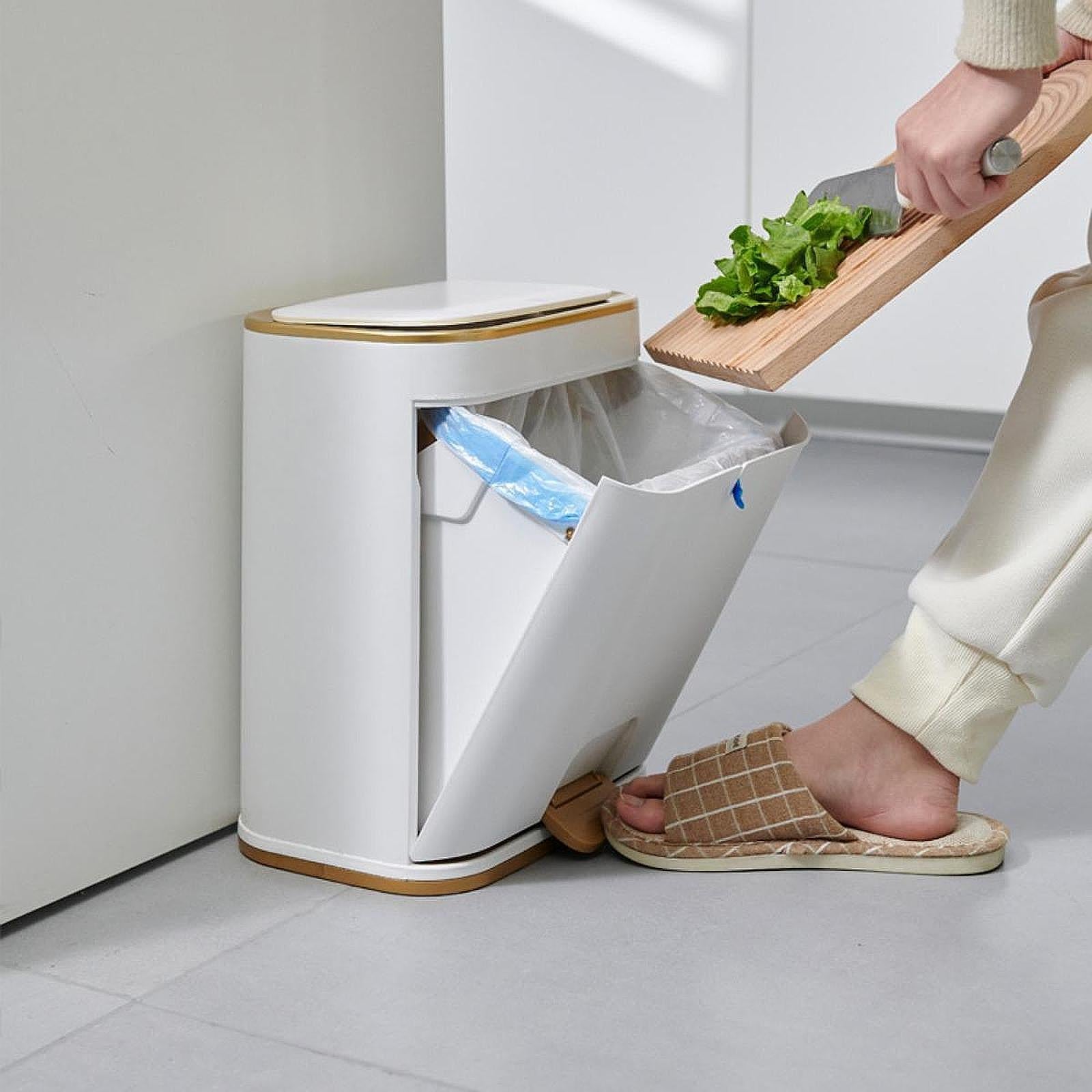 Trash Can with Lid Foot Pedal Rectangle Trash Bin for Dorm Study Room Toilet Gold