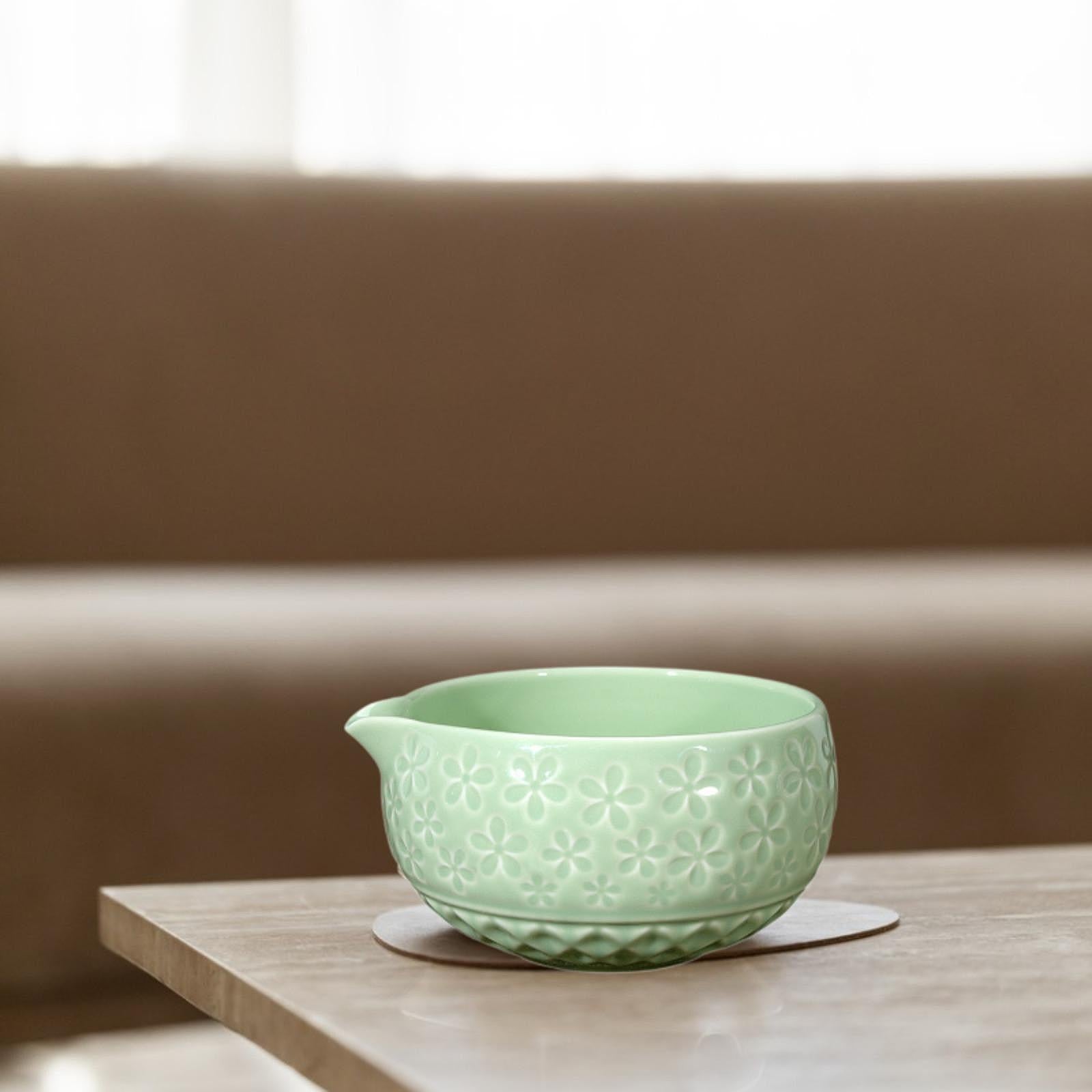 Ceramic Matcha Bowl 560ml Matcha Mixing Bowl for Japanese Matcha Preparation green