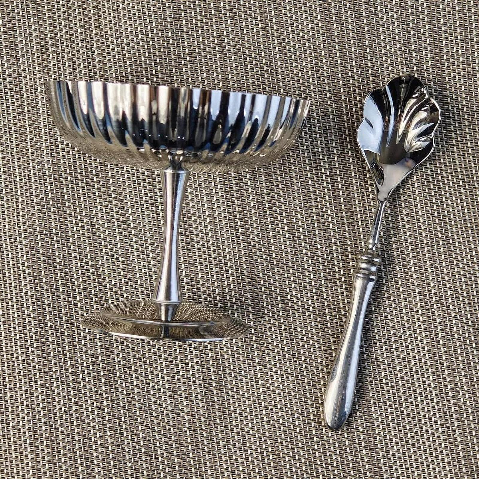 Stainless Steel Ice Cream Cup Dessert Serving Cup for KTV Picnic Graduations Stripe Type