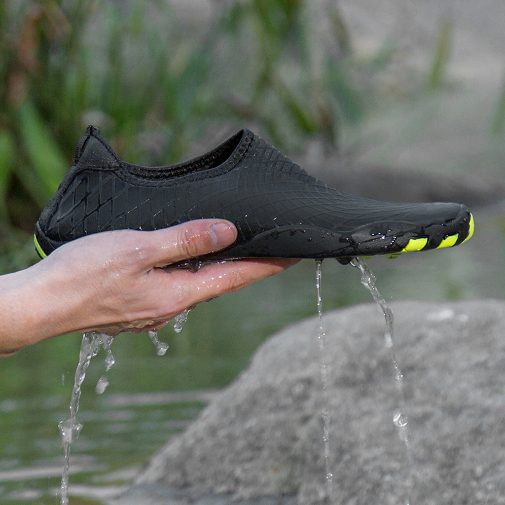 Unisex Women Men Slip on Quick-dry Water Shoes Beach Swim Shoes EU 41 Black