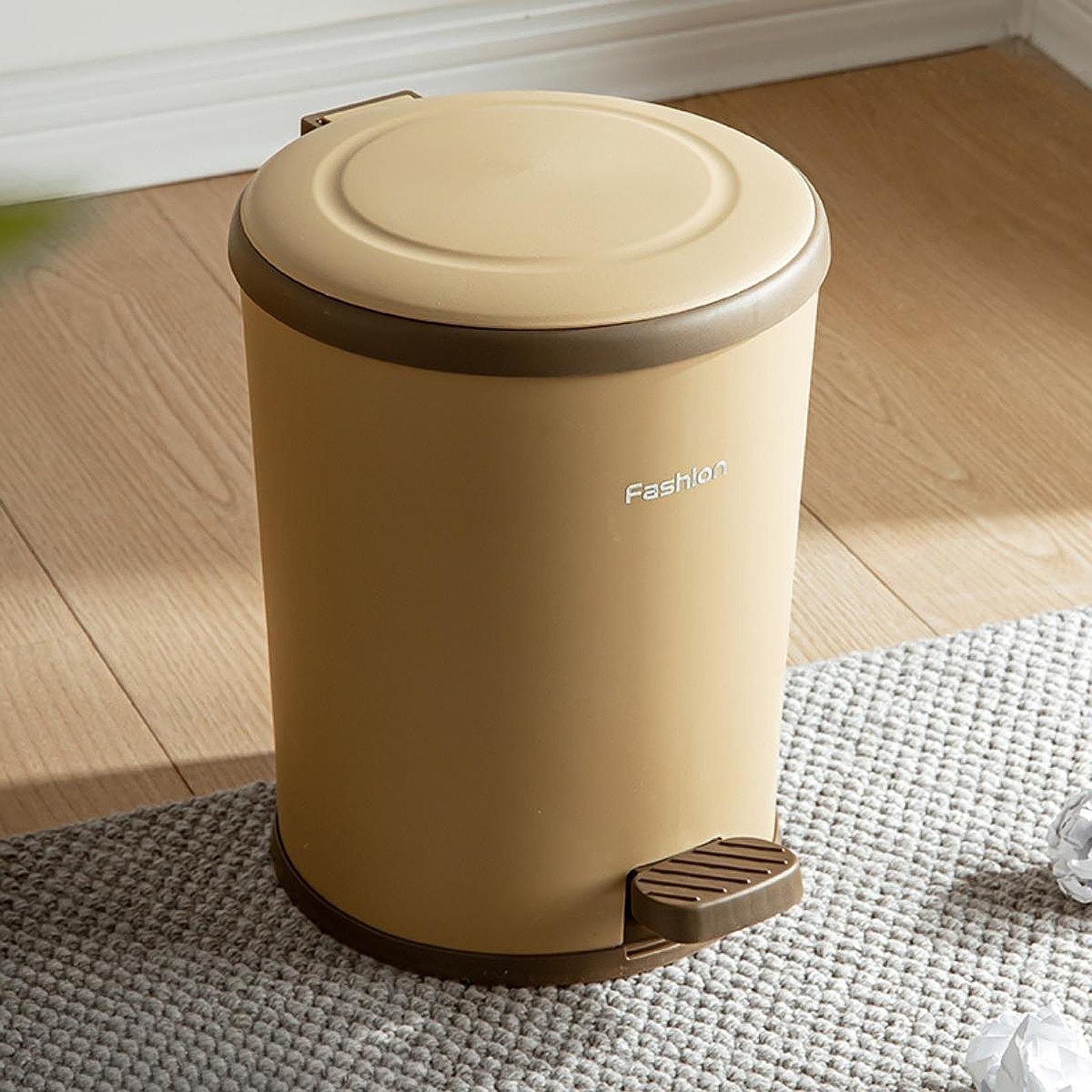 Step Trash Can with Lids Portable Pedal Bin for Laundry Room Living Restroom Khaki
