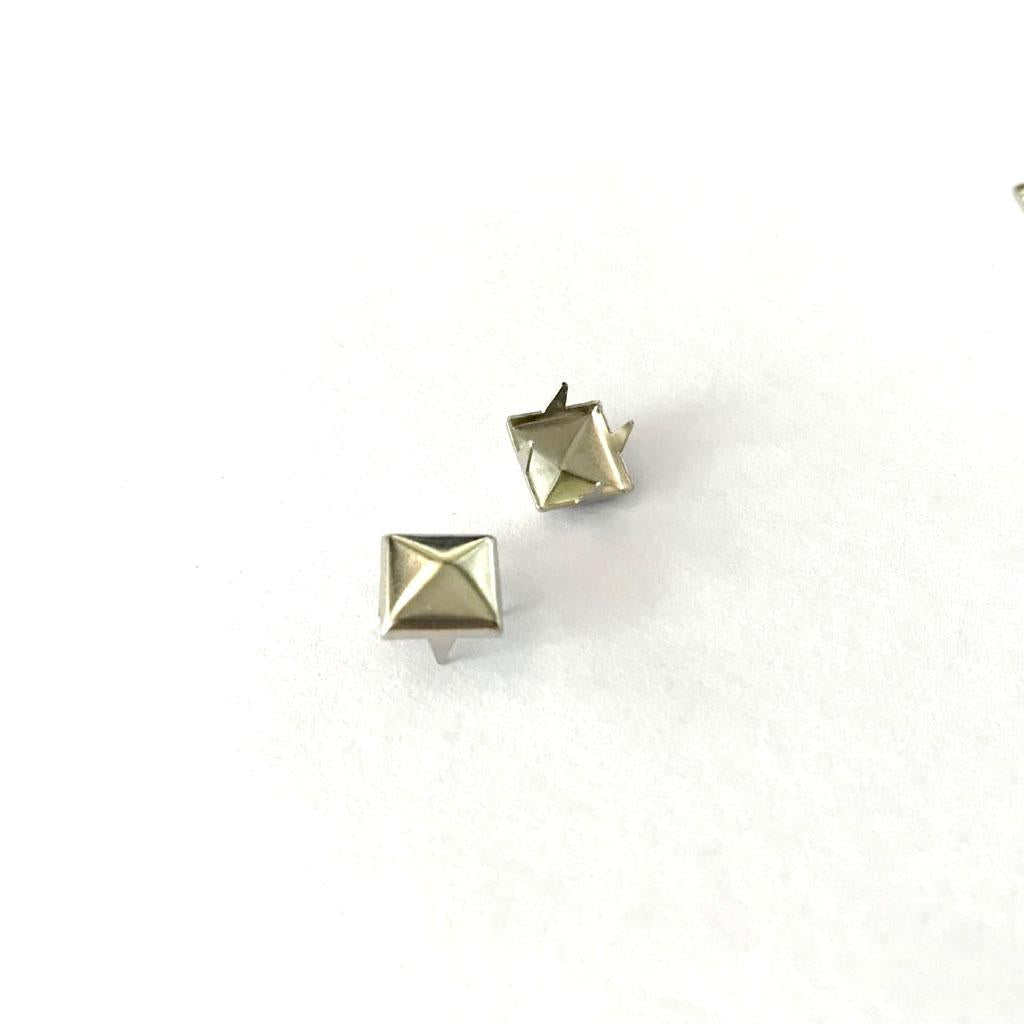 6xWholesale 100pcs Square Pyramid Rivet Metal Studs Leathercraft DIY Silver