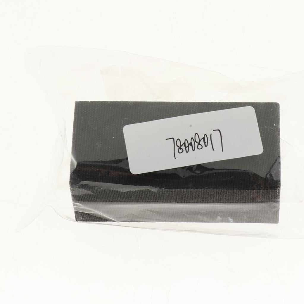 1 Set Miniature Clarinet Home Studio Ornament Decoration Holiday Gift 5.8cm