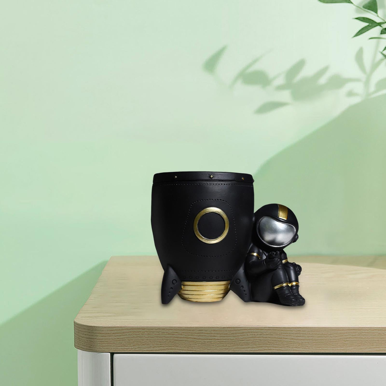 Nordic Astronaut Pen Pencil Holder Pen Cup Durable Resin for Home Office black