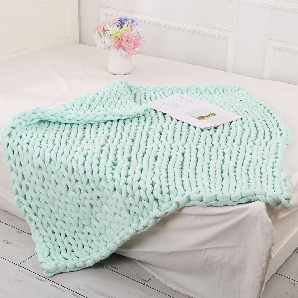 Handmade Knitted Blanket Yarn Bulky Knitting Blanket 100 x 80cm - Light Green