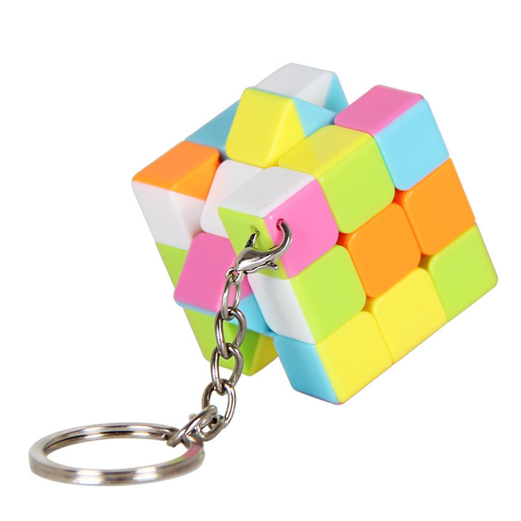 Mini 3x3x3 Magic Cube Speed Twist Cube Keychain Intelligence Toy Gift