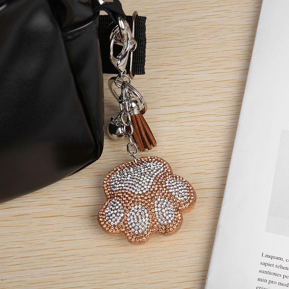 Key pendant Keychain Features a Detachable Keyring Pendant - H