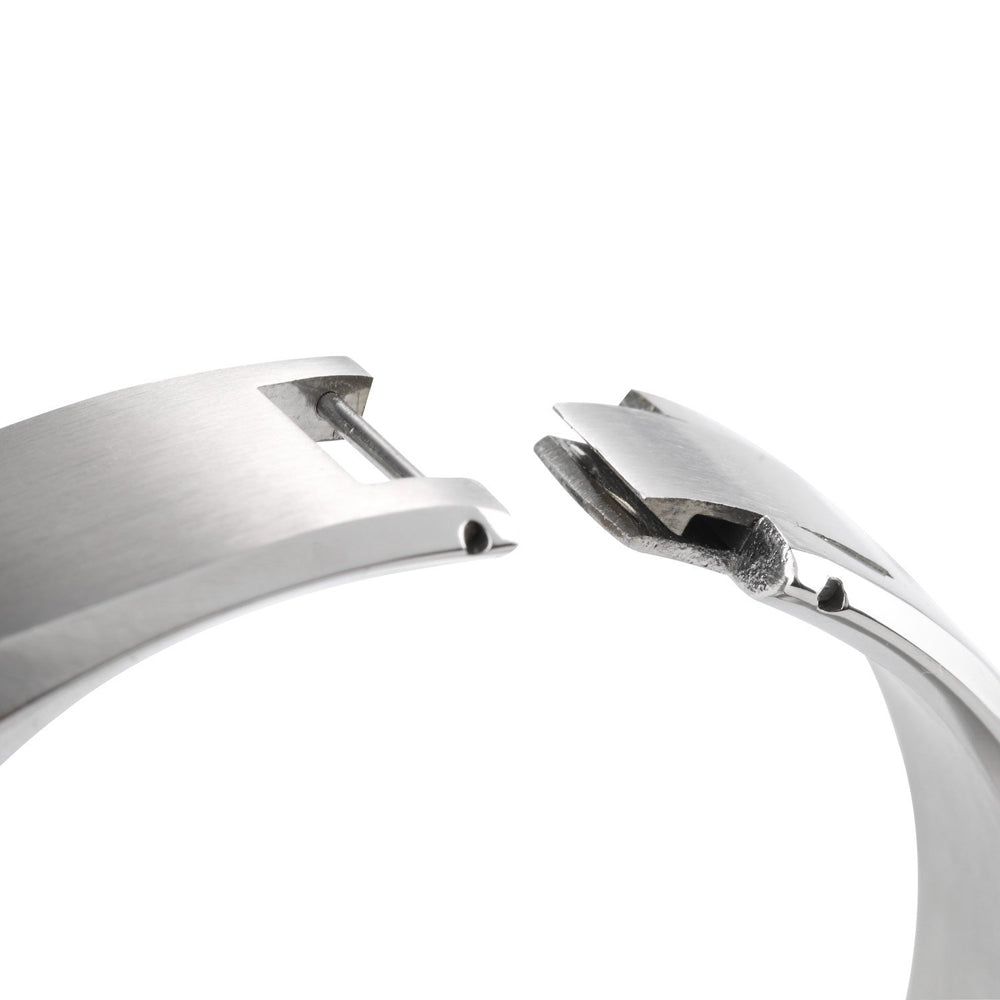 Simple Style Stainless Steel Snap-on Clasp Bracelet Wristband for Fitbit Alta - Silver Color - UNIQBUY