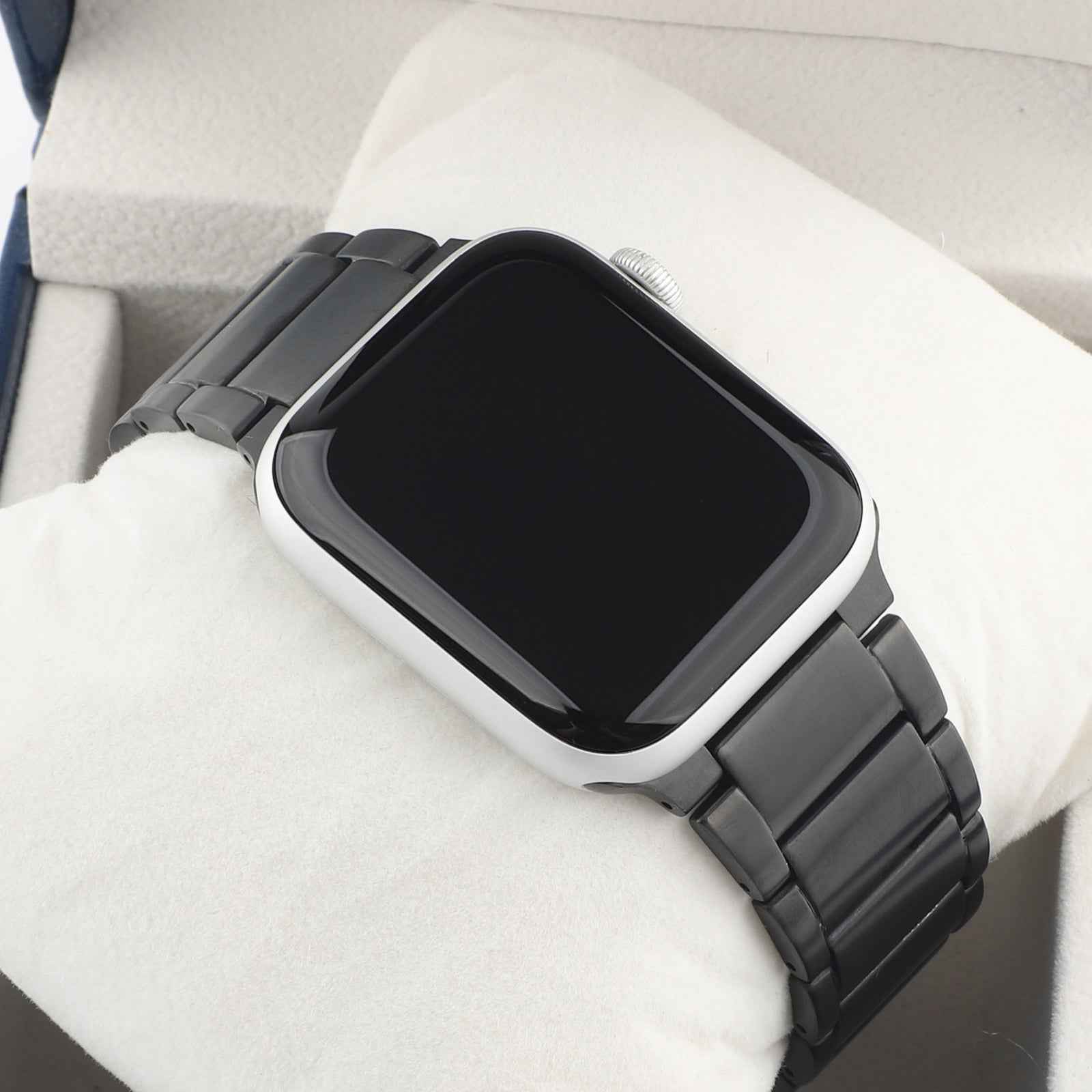 One Bead Titanium Steel Wrist Strap Adjustable Watchband Replacement for Apple Watch Series 7 41mm / Apple Watch Series 6 SE / SE(2022) 5 4 40mm / Series 3 2 1 38mm - Black