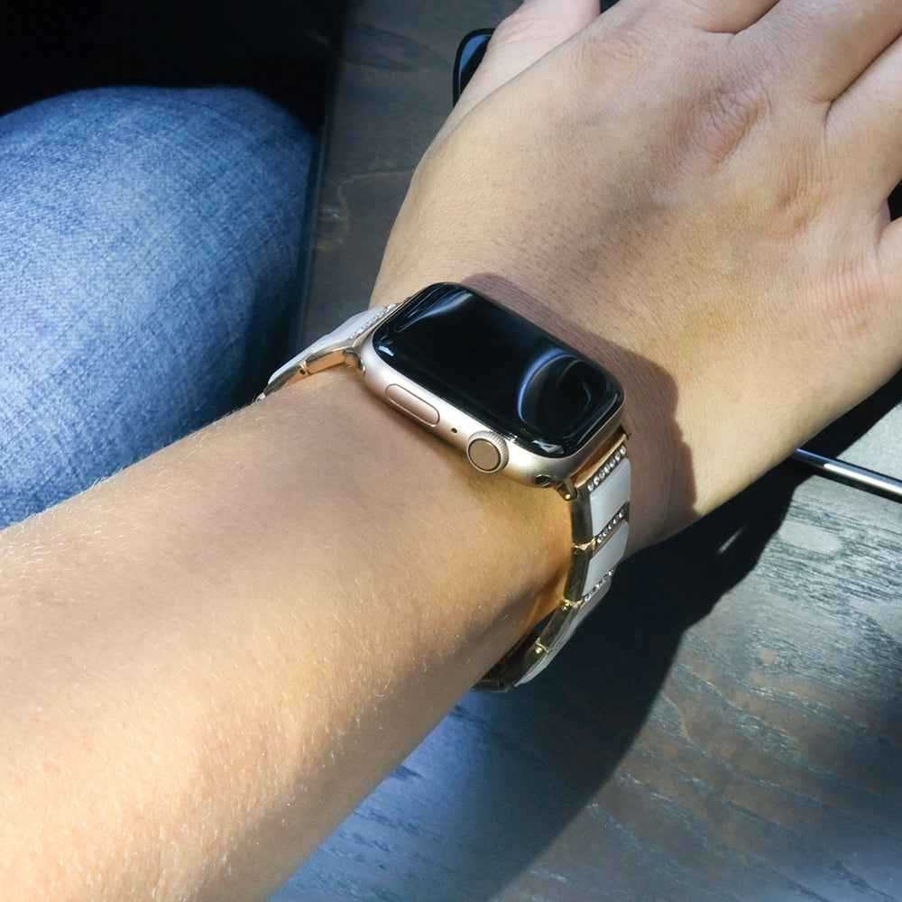 Rhinestone Synthetic Jade Decor Stainless Steel Smart Watch Strap Band Replacement for Apple Watch Ultra 49mm / Series 8 45mm / 7 45mm / Watch Series 6 / SE 44mm / SE (2022) 44mm / 5 / 4 44mm / Watch Series 3 / 2 / 1 42mm - Gold / White