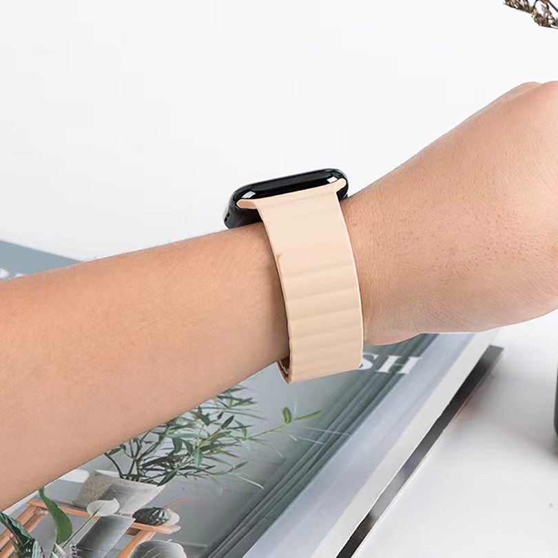 MUTURAL Modi Series Adjustable Silicone Wrist Straps Sweatproof Magnetic Watch Band for Apple Watch Ultra 49mm / Series 8 45mm / 7 45mm / 6 / 5 / 4 / SE 44mm / SE (2022) 44mm / 3 / 2 / 1 42mm - Starlight - UNIQBUY