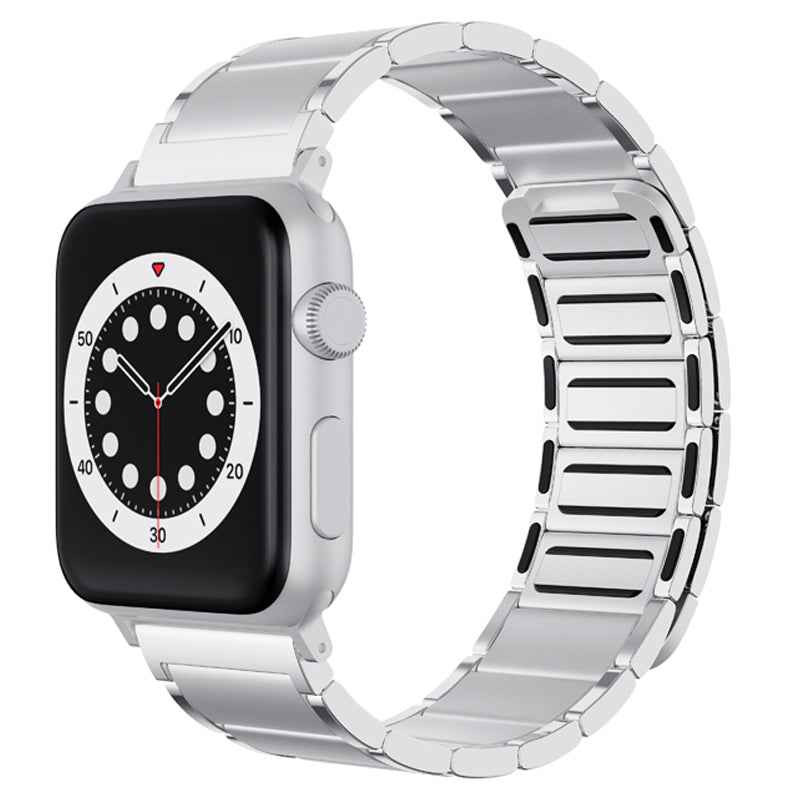 Magnetic Lock Adjustable Metal Watch Strap Watchband Replacement for Apple Watch Series 8 41mm / Series 7 41mm / 6 / 5 / 4 / SE / SE(2022) 40mm / 3 / 2 / 1 38mm - Silver