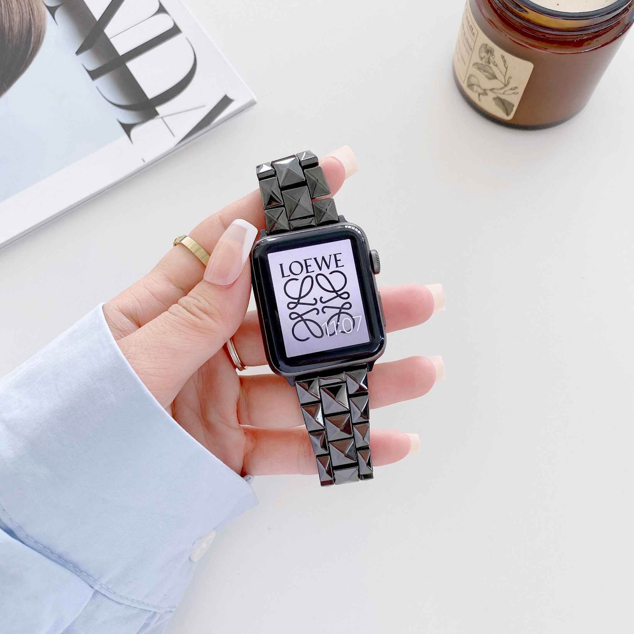Rhombus Grid Design Ceramic Watch Band Strap for Apple Watch Ultra 49mm / Series 8 45mm / 7 45mm / SE 44mm / SE (2022) 44mm / Series 6 / 5 / 4 44mm / Series 3 / 2 / 1 42mm - Black