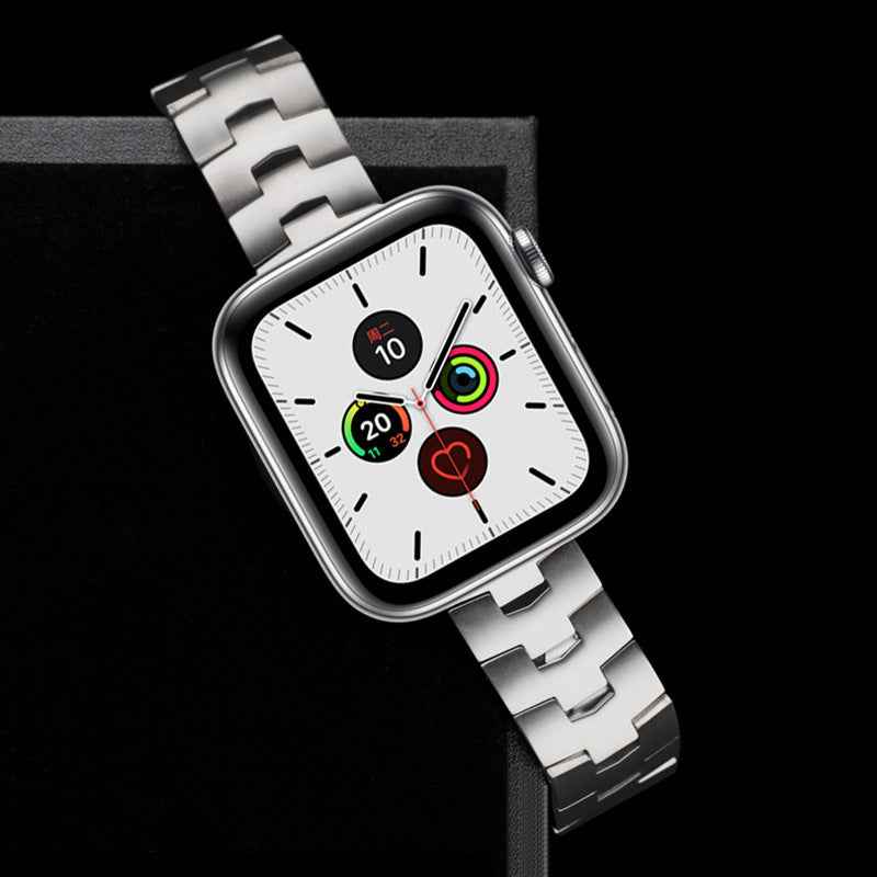 For Apple Watch Ultra 49mm / Series 8 45mm / 7 45mm / Series / 4 / 5 / 6 / SE 44mm / SE (2022) 44mm / Series 3 / 2 / 1 42mm Titanium Steel Anti-wear Replacement Watch Band Wrist Strap - Silver
