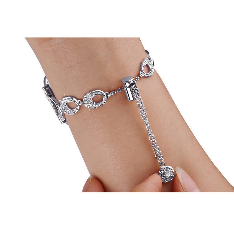 For Apple Watch Series 8 / 7 41mm / Series 6 / 5 / 4 / SE / SE(2022) 40mm / Series 3 / 2 / 1 38mm Rhinestone Decor Bling Bracelet Stainless Steel Wristband Strap - Silver - UNIQBUY
