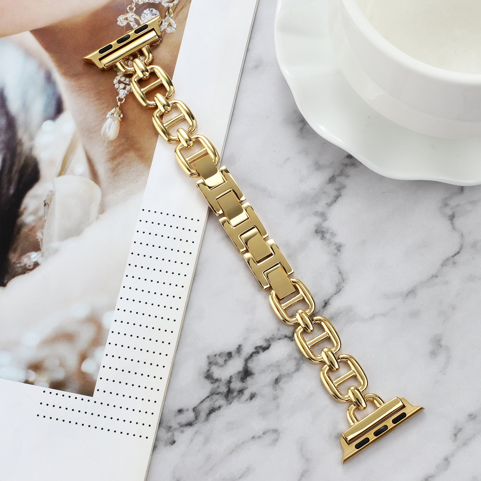 For Apple Watch Series 8 / 7 41mm / 6 / 5 / 4 / SE / SE (2022) 40mm / 3 / 2 / 1 38mm Wrist Band Replacement Metal Watch Strap - Gold - UNIQBUY