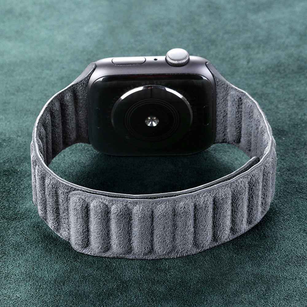 For Apple Watch Ultra 49mm / Series 8 7 45mm / Series 6 5 4 SE SE (2022) 44mm / Series 3 2 1 42mm Magnetic Watch Strap Suede Leather Watchband - Cyan