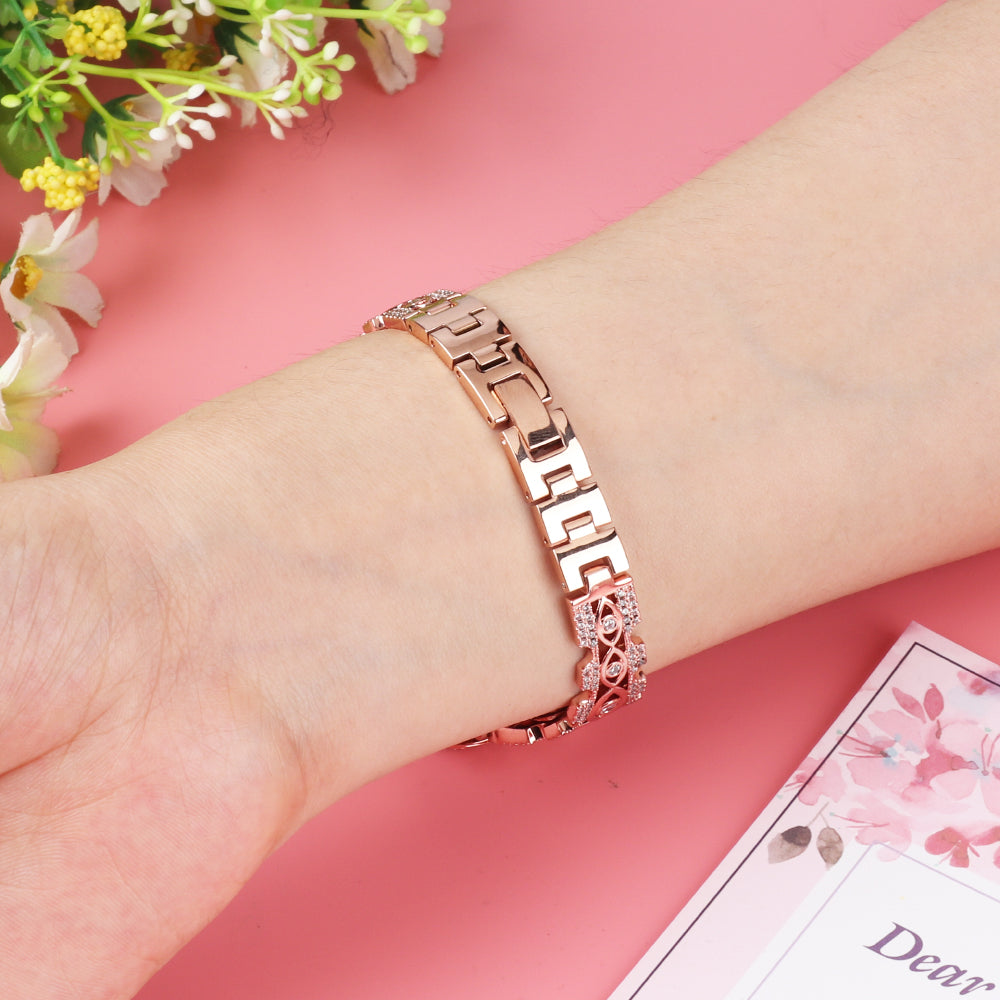 For Apple Watch Series 8 / 7 41mm / Series 6 / 5 / 4 / SE (2022) / SE 40mm / Series 3 / 2 / 1 38mm Eye Design Rhinestone Decor Metal Bracelet Watch Strap - Gold - UNIQBUY
