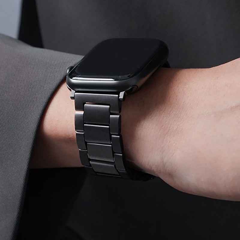 For Apple Watch Series 8 7 41mm / Series 6 5 4 SE SE(2022) 40mm / Series 1 2 3 38mm Titanium Alloy Watch Strap - Black