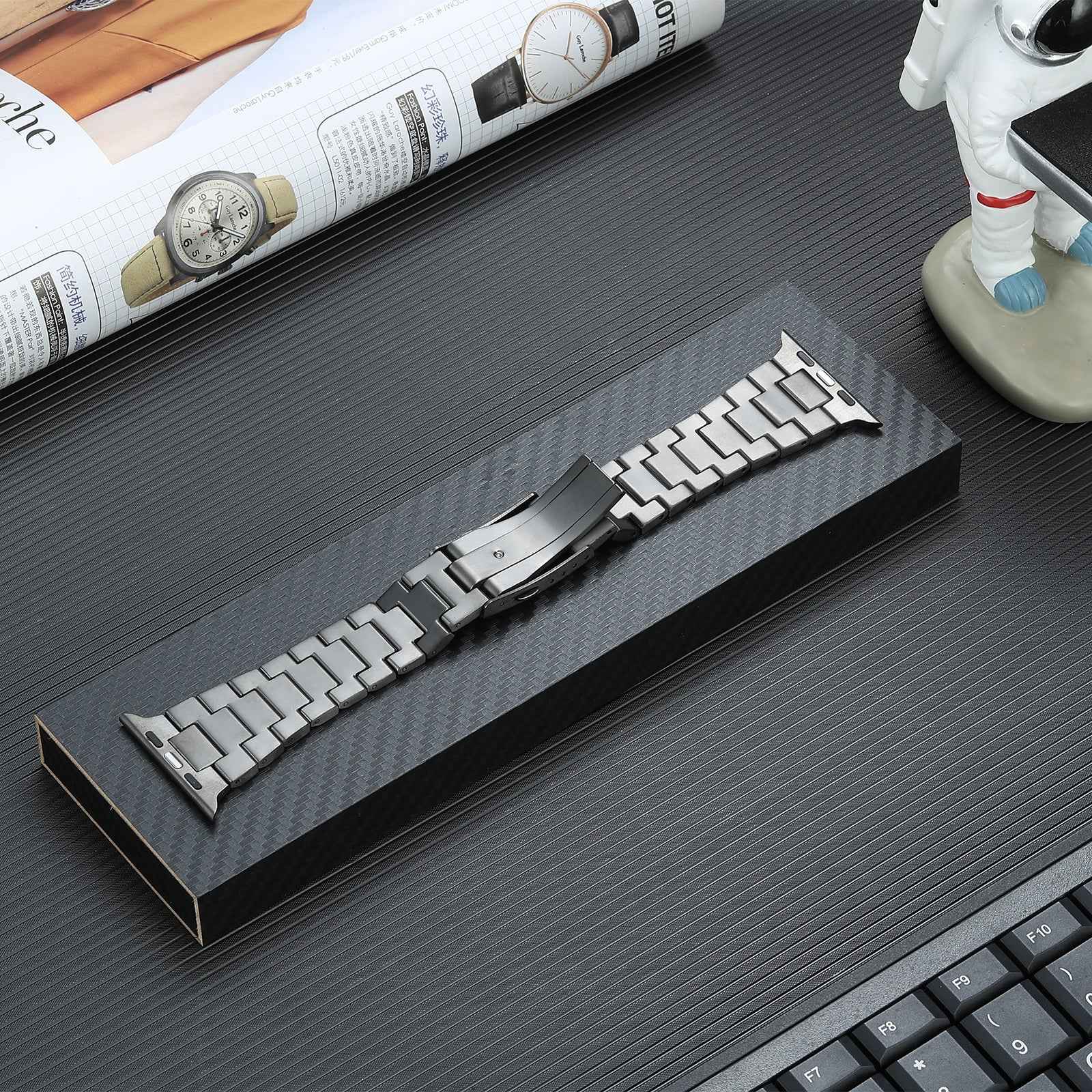 For Apple Watch Series 8 / 7 41mm / 6 / 5 / 4 / SE / SE (2022) 40mm / 3 / 2 / 1 38mm Replacement Wrist Band Titanium Steel Watch Strap - Grey