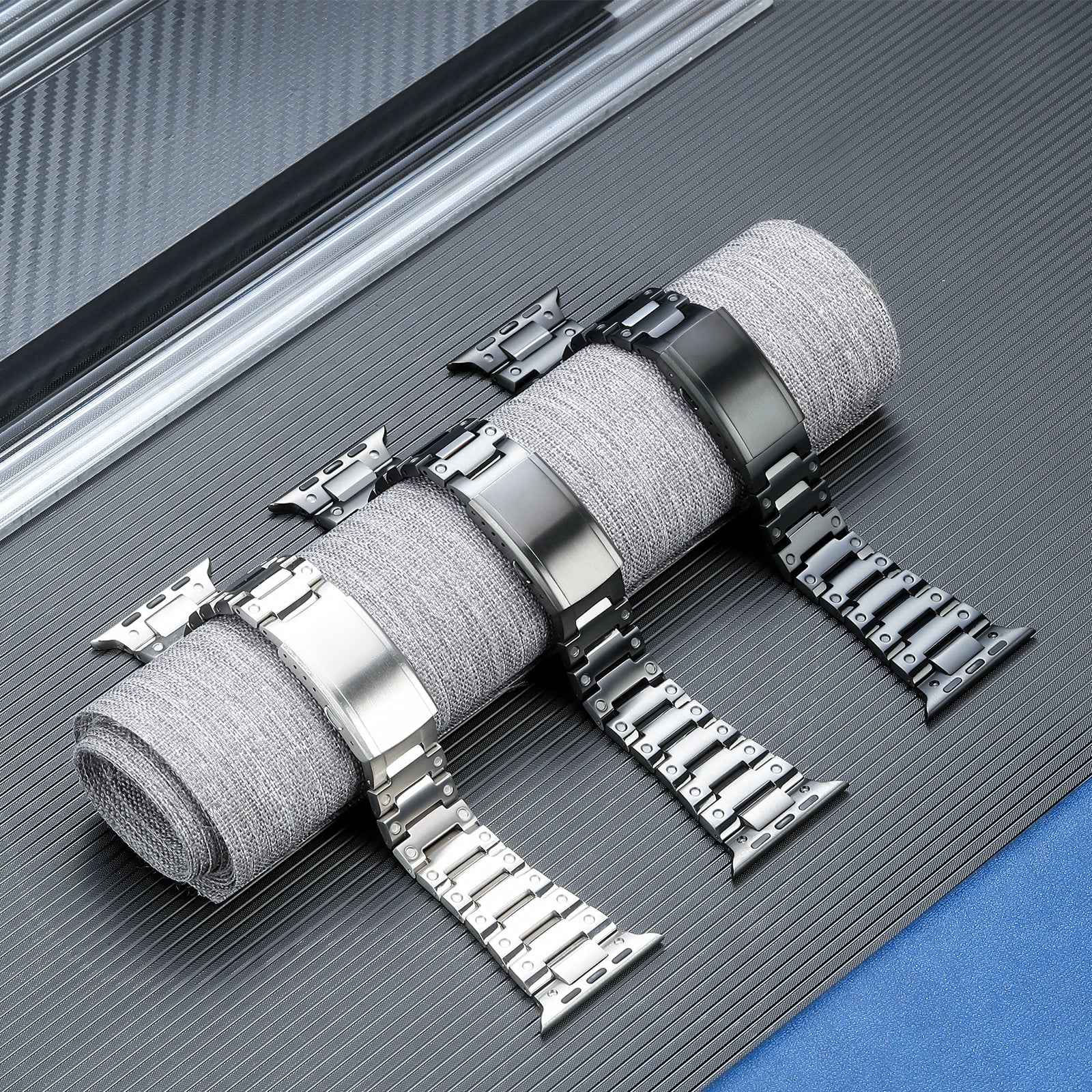 For Apple Watch Ultra 49mm / Series 8 / 7 45mm / 6 / 5 / 4 / SE / SE (2022) 44mm / 3 / 2 / 1 42mm Titanium Steel Watch Band Replacement Strap - Grey