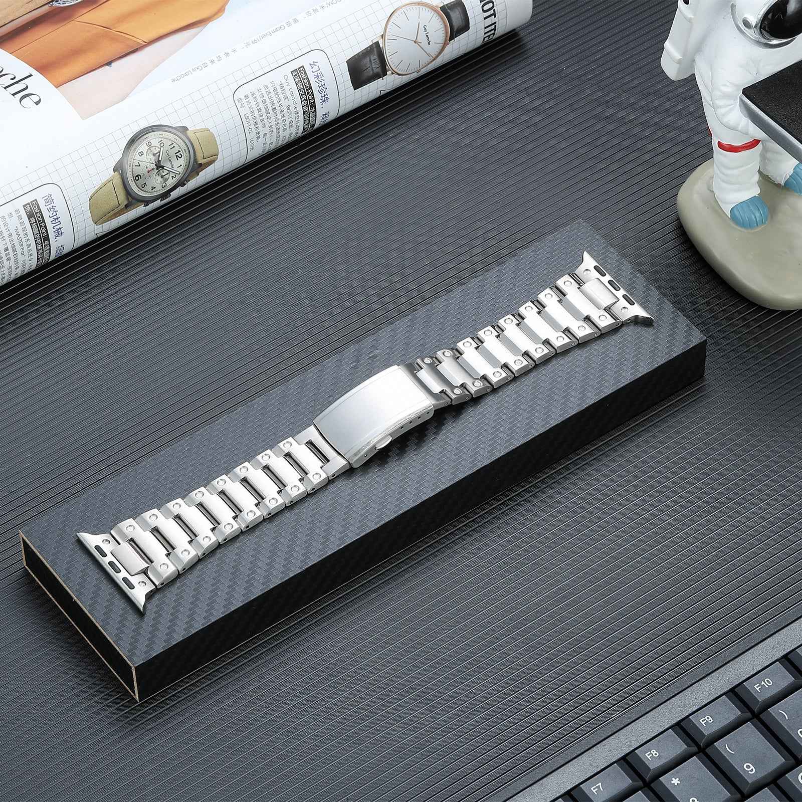For Apple Watch Ultra 49mm / Series 8 / 7 45mm / 6 / 5 / 4 / SE / SE (2022) 44mm / 3 / 2 / 1 42mm Titanium Steel Watch Band Replacement Strap - Silver