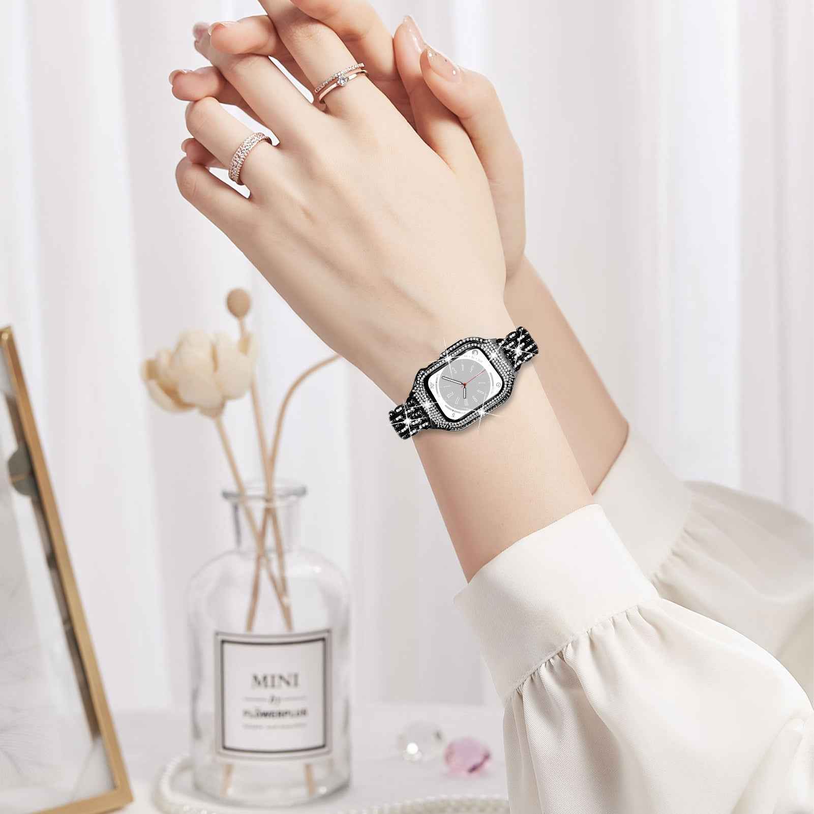 For Apple Watch Series 6 5 4 SE (2022) SE 40mm Watch Band Stainless Steel Rhinestone Decor Strap with Watch Case - Black