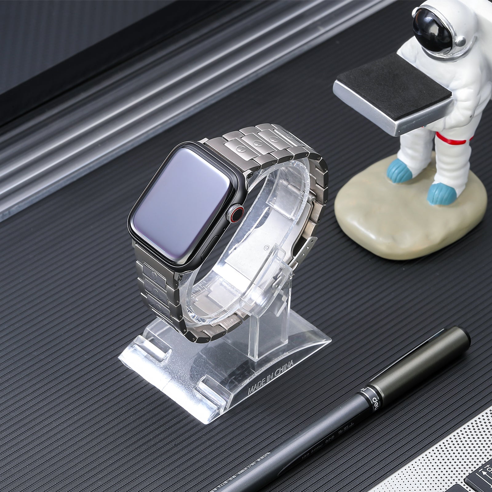 For Apple Watch Ultra 49mm / Series 8 / 7 45mm / 6 / 5 / 4 / SE / SE (2022) 44mm / 3 / 2 / 1 42mm Titanium Steel Watch Band 3 Beads Watch Strap - Silver - UNIQBUY