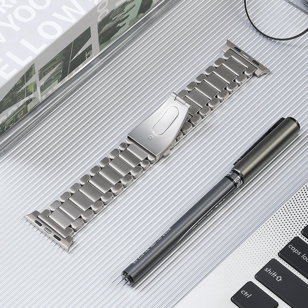 For Apple Watch Ultra 49mm / Series 8 / 7 45mm / 6 / 5 / 4 / SE / SE (2022) 44mm / 3 / 2 / 1 42mm Titanium Steel Watch Band 5 Beads Replace Strap - Silver - UNIQBUY