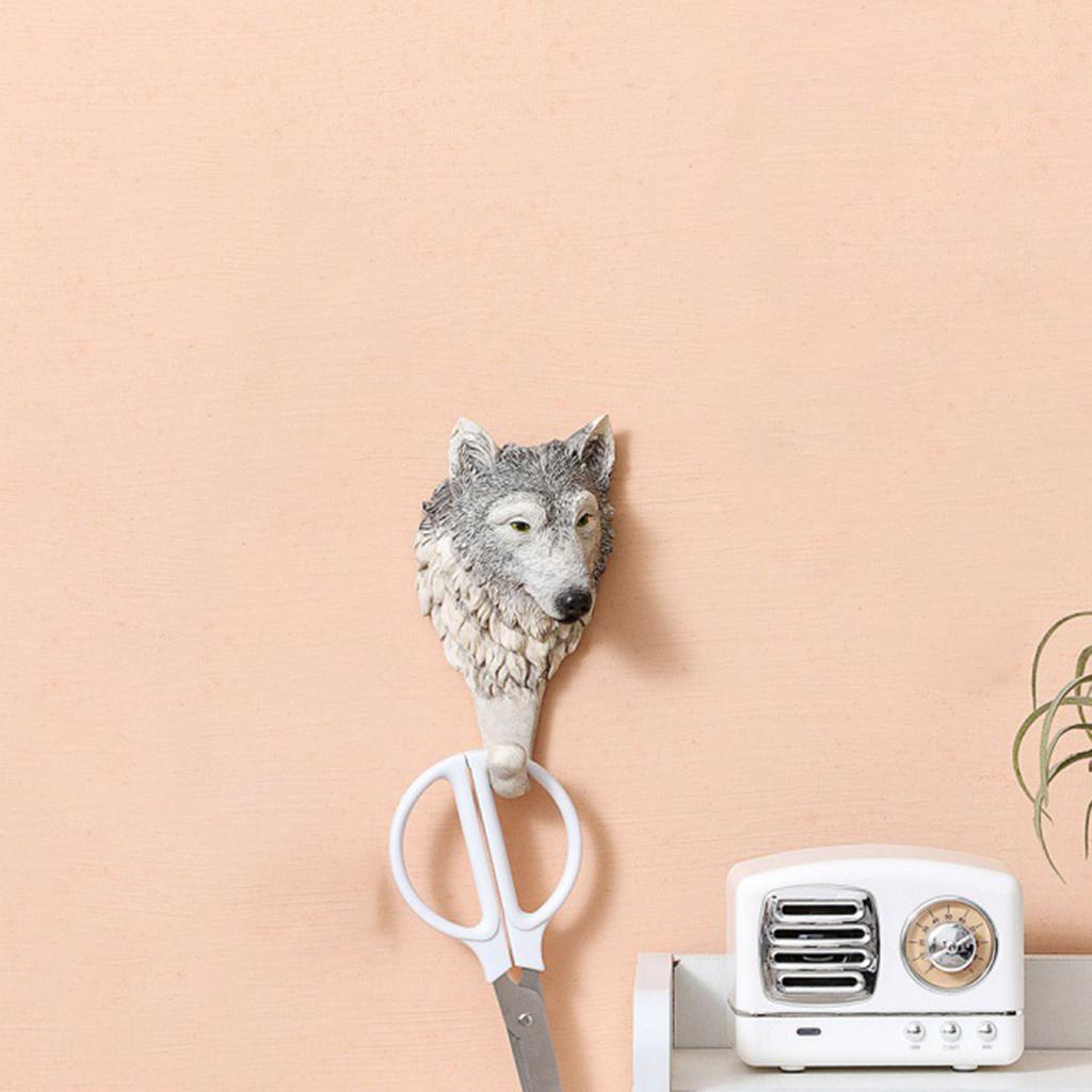 Resin Animal Hooks Antique Looking Various Designs 7.5x5.8x13.8cm Wolf