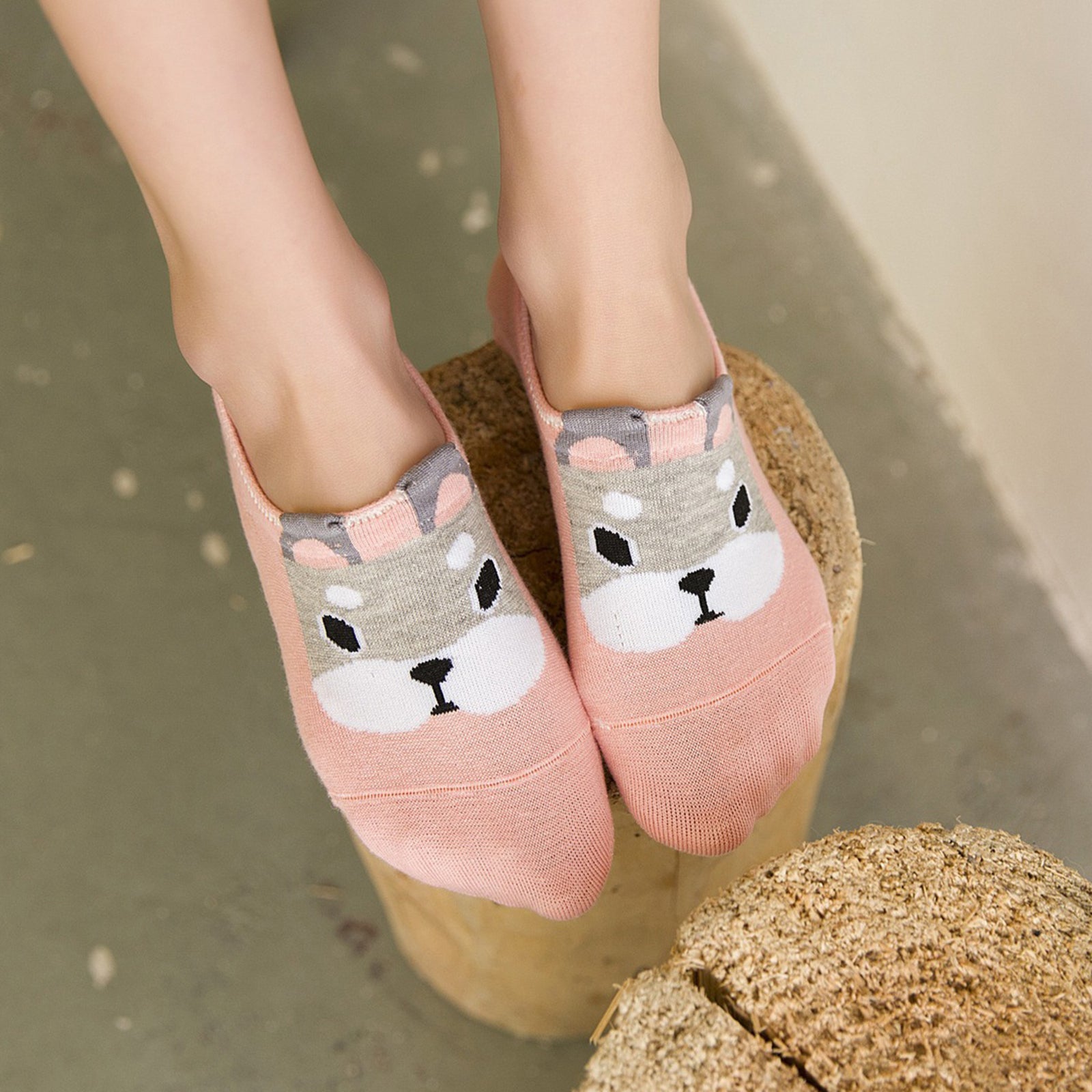 Women's 5 Pairs No Show Invisible Socks Non Slip Casual Socks Dog Pattern