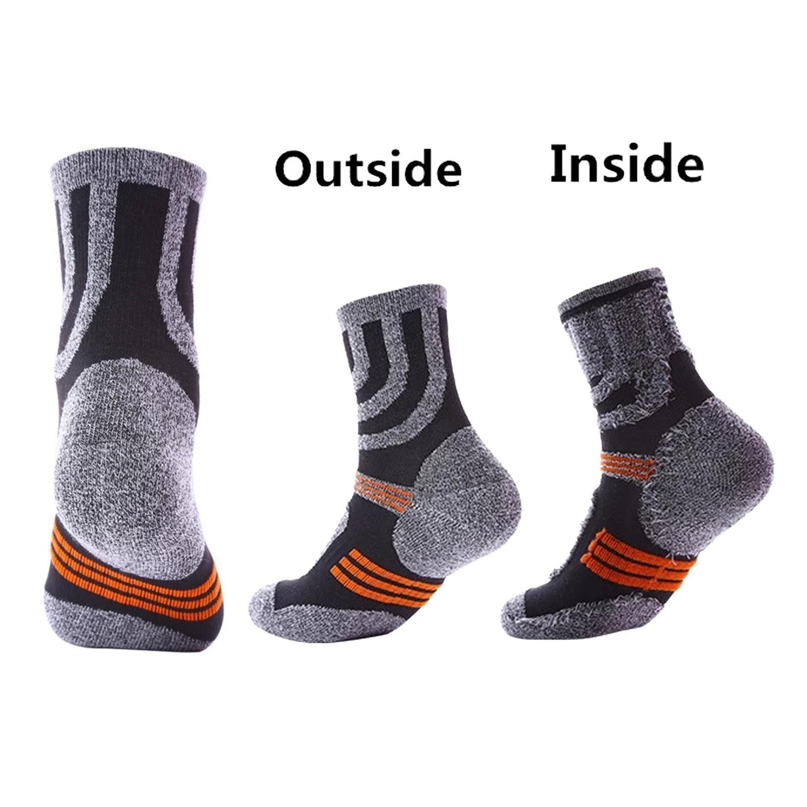 Men Running Sport Socks Snow Socks Seamless Sleeping Fuzzy Socks gray black