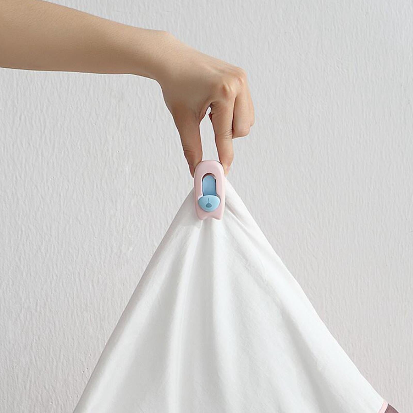 4 PCS Blanket Grippers Quilt Non-Slip Adjustable Mattress Bear Clip Fastener Light Pink