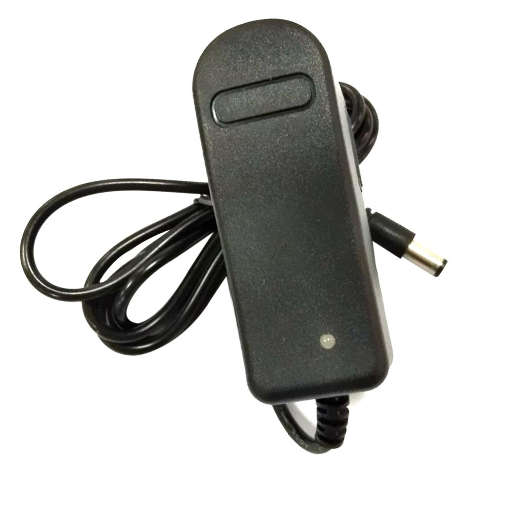 Universal 12.6V 1A Switching Power Supply Regulated Power Adapter