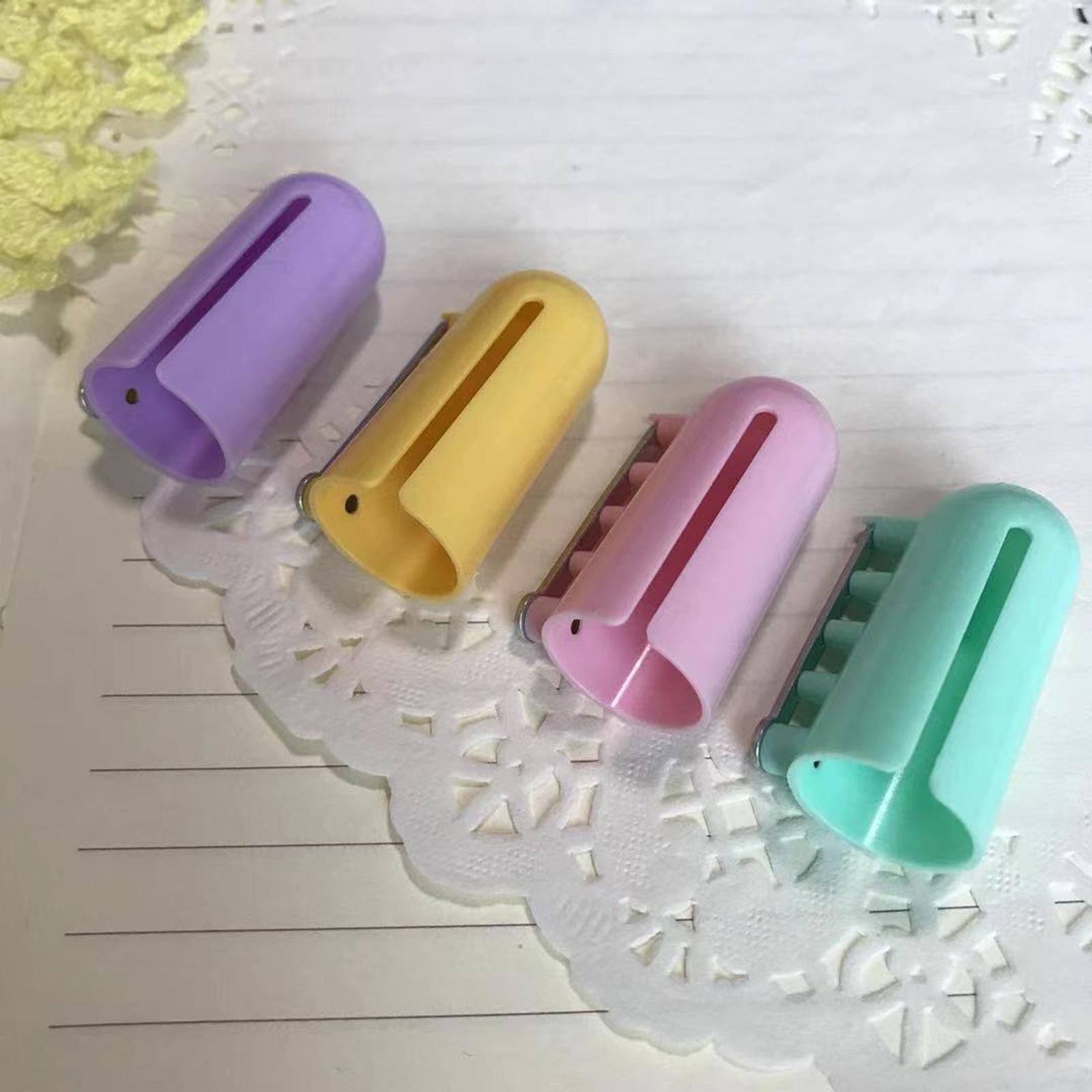 4Pcs Yarn Guide Knitting Thimble Yarn Tool for Sweater Knitting Accessories