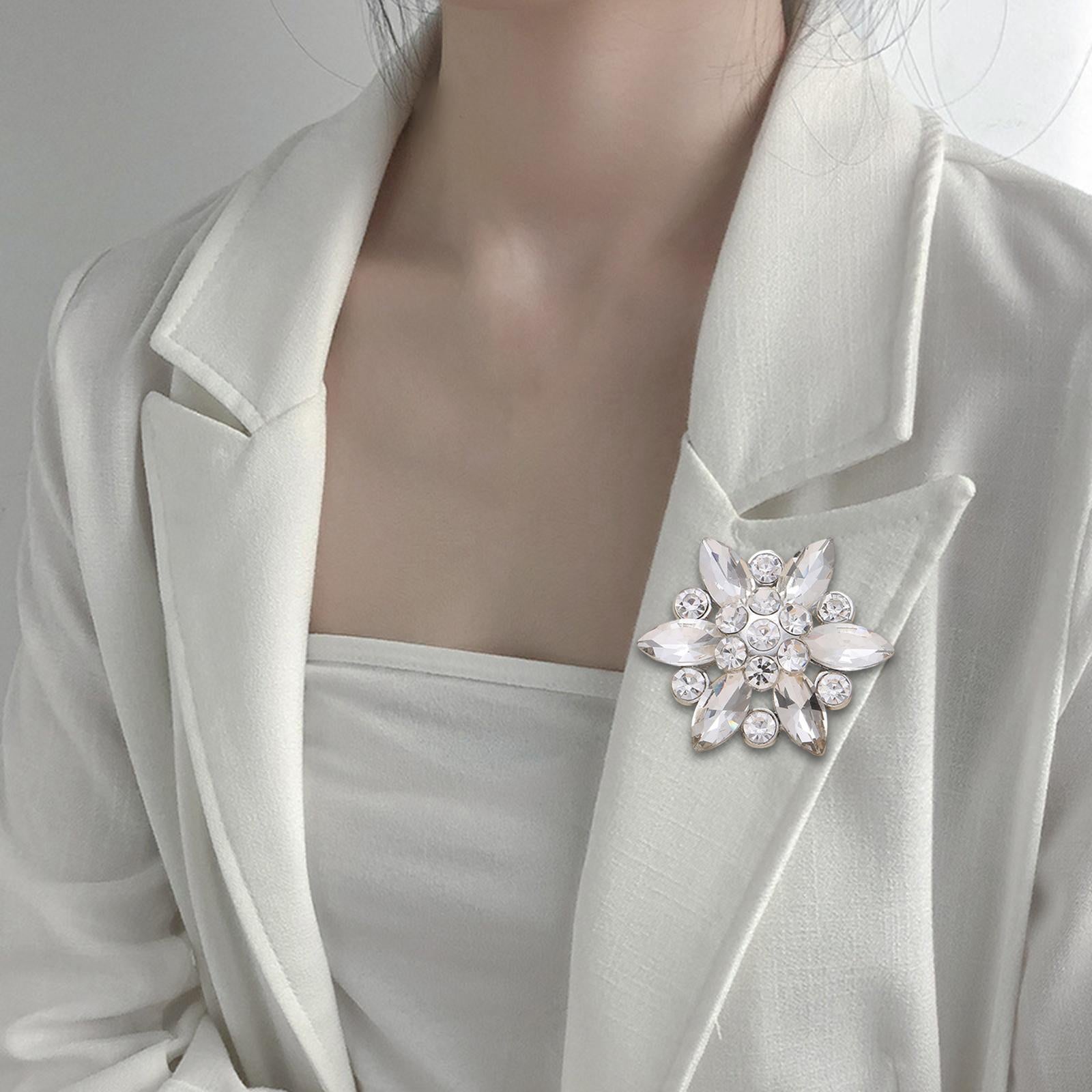 4Pcs Bling Fashion Rhinestone Buttons Flower Decorative Embellishment Silver