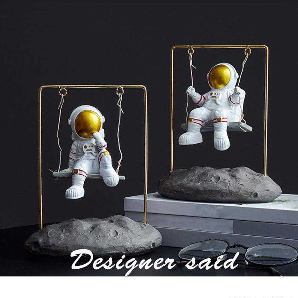Spaceman Ornament Home Decoration Present Astronaut Figure Statue Style 1