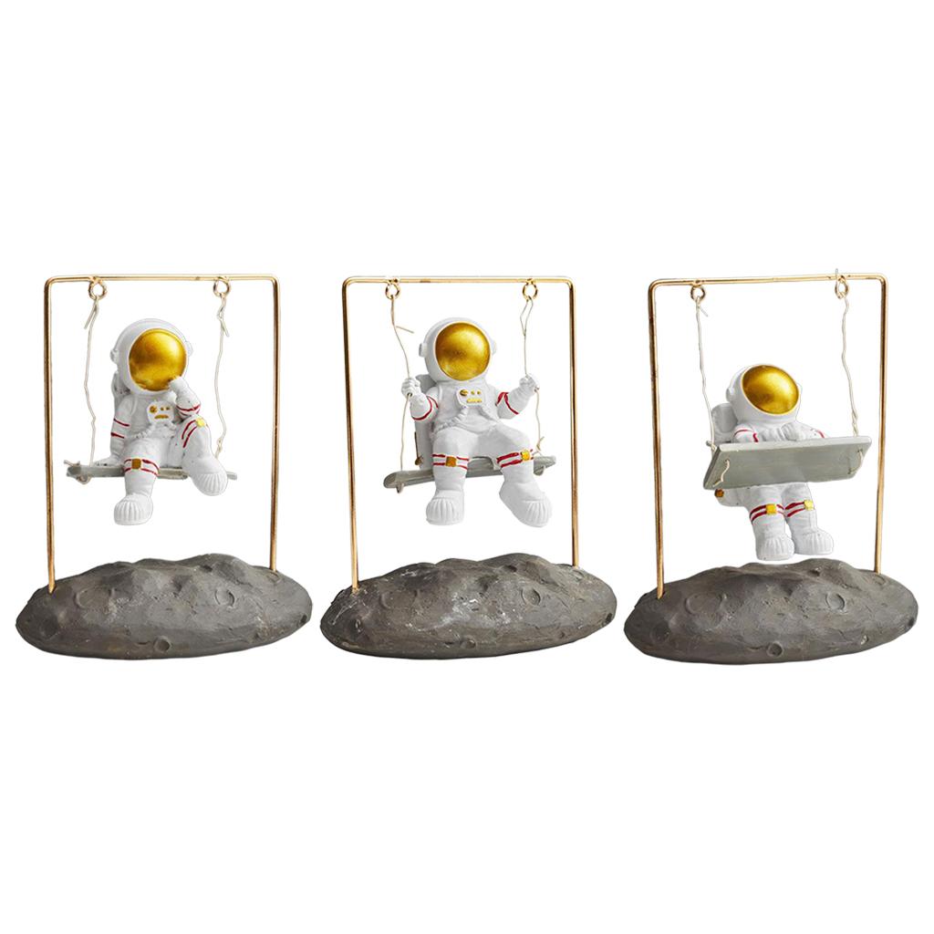 Spaceman Ornament Home Decoration Present Astronaut Figure Statue Style 1