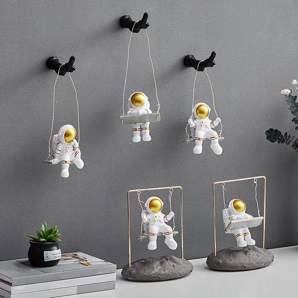 Spaceman Ornament Home Decoration Present Astronaut Figure Statue Style 3