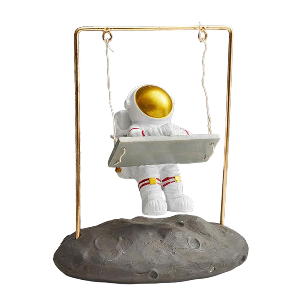 Spaceman Ornament Home Decoration Present Astronaut Figure Statue Style 3